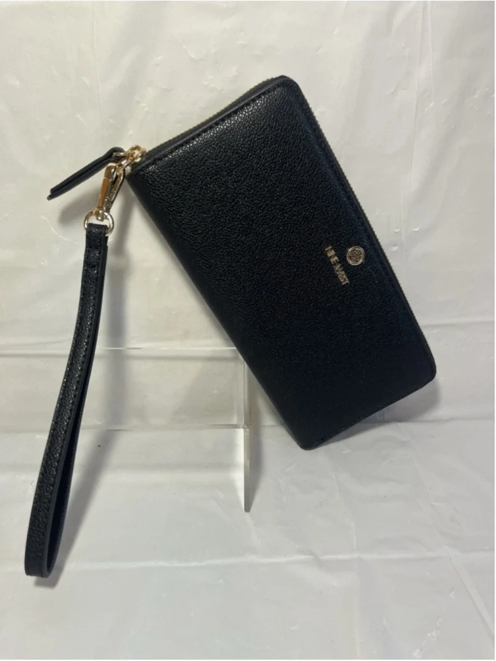 Nine West Zip Around Wallet black Wrist Strap